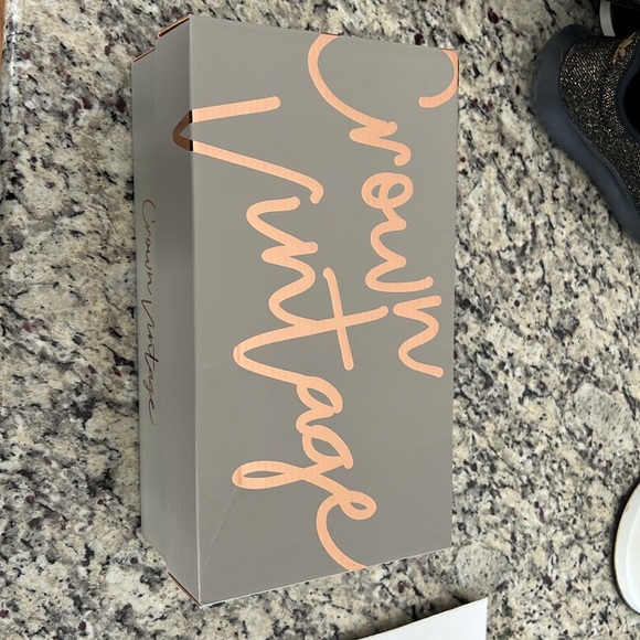 Suede loafers. - Picture 8 of 8